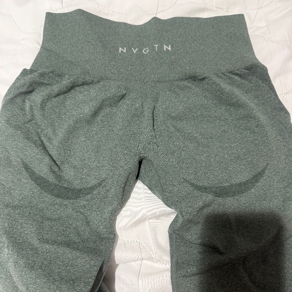 NVGTN Curve Seamless Leggings Heather Green - Picture 3 of 3
